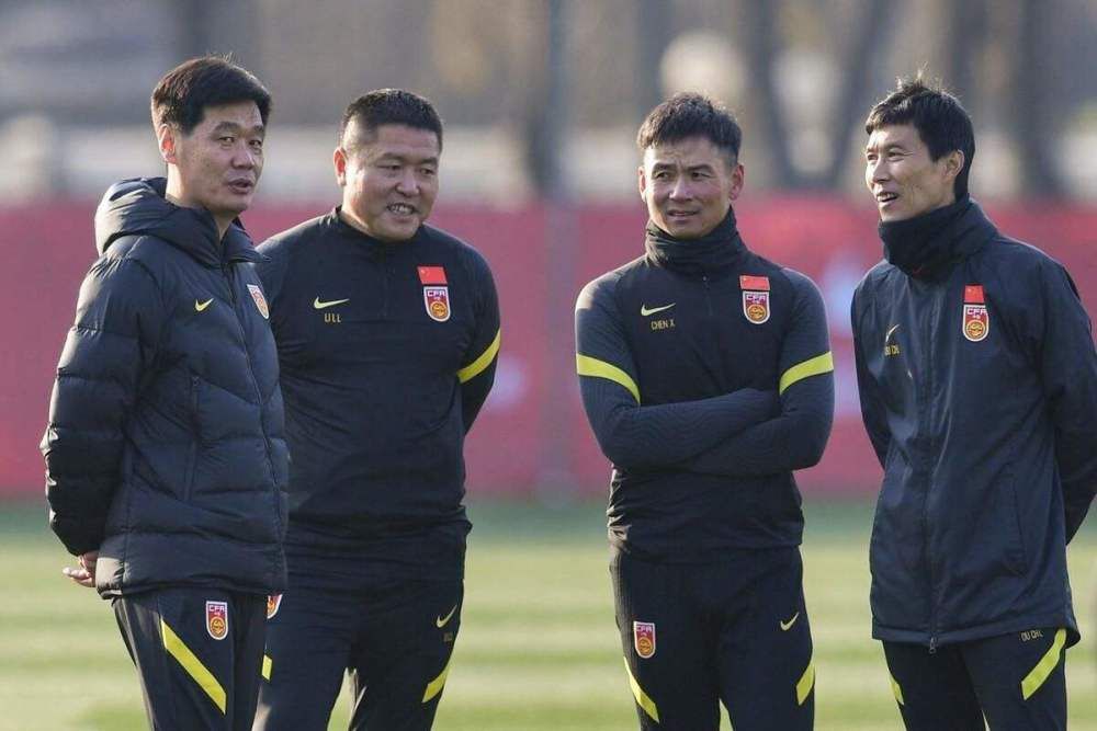 欧美成人猛男性色生活
