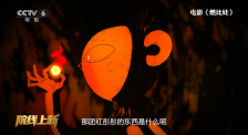 姐姐兴奋的喝着蜜汁